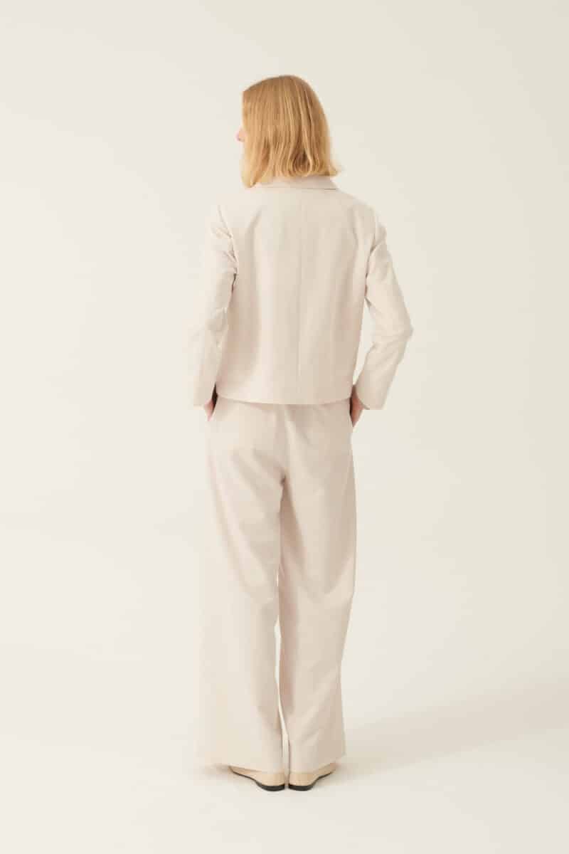PRISILA SOLID TAILORING - WHITE - Image 2