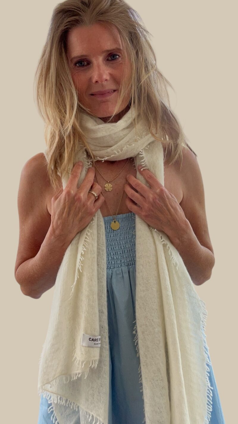 MARIA SCARF 100% CASHMERE - WHITE - Image 2